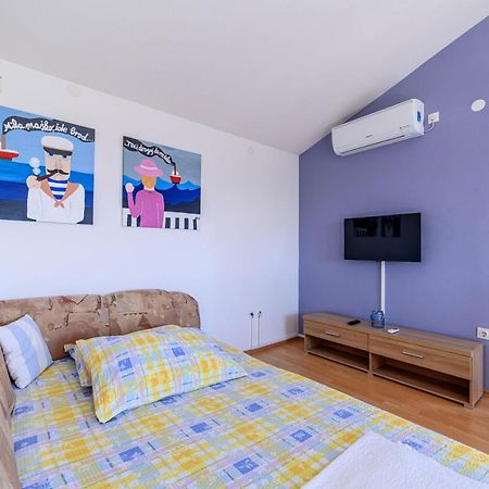 Apartman More Σίμπενικ Εξωτερικό φωτογραφία