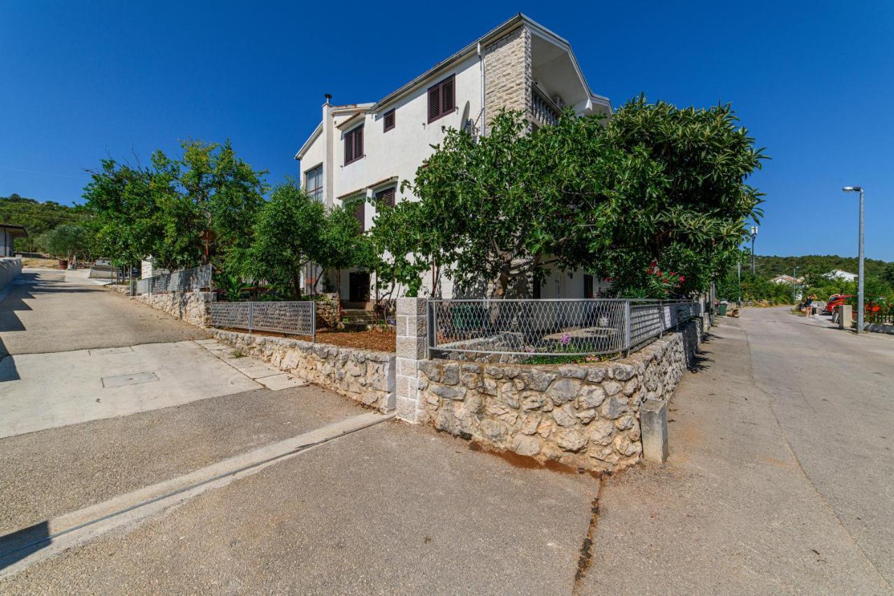 Apartman More Σίμπενικ Εξωτερικό φωτογραφία