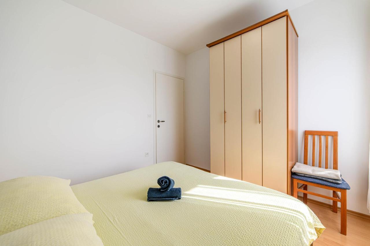 Apartman More Σίμπενικ Εξωτερικό φωτογραφία