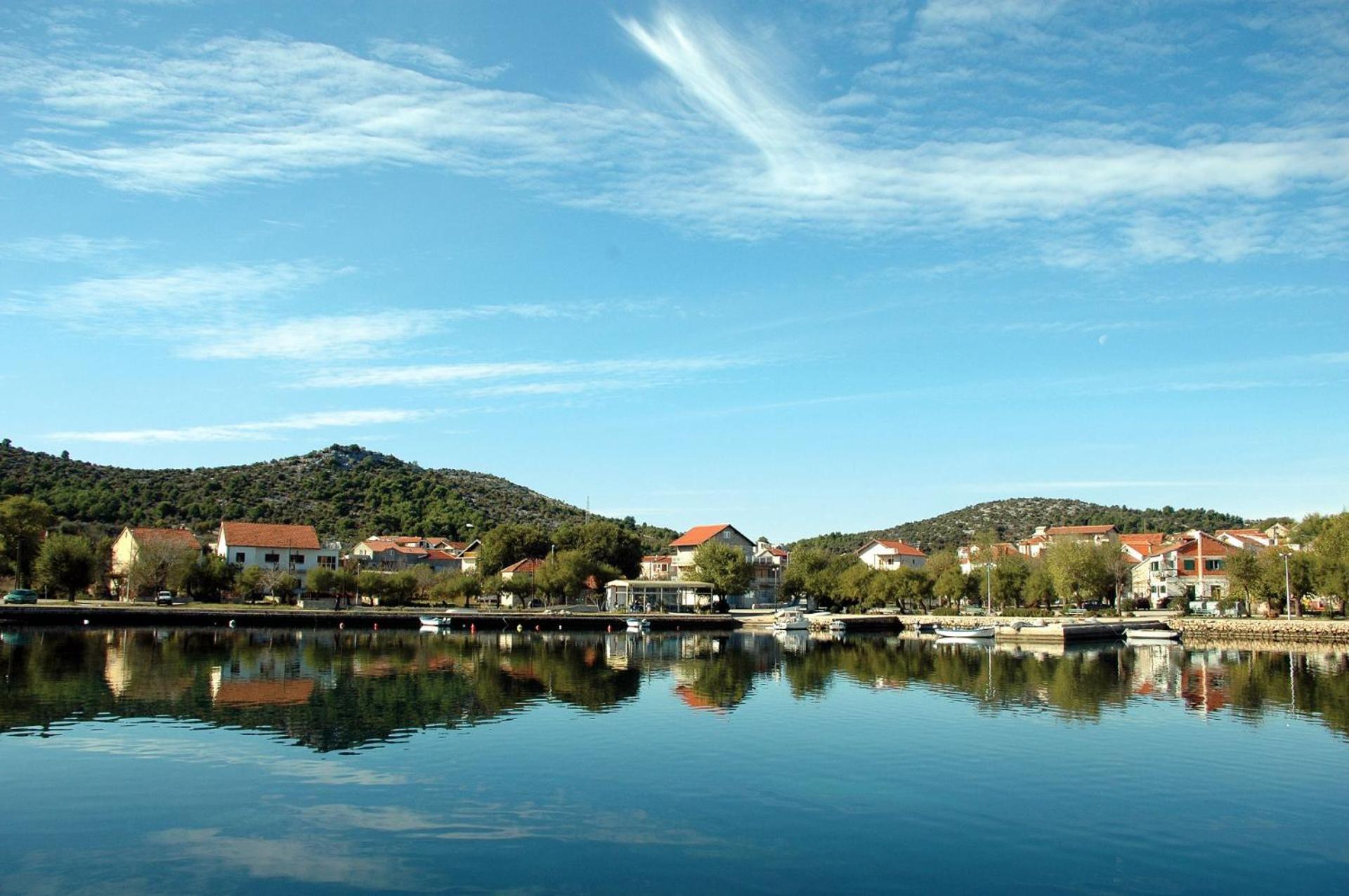 Apartman More Σίμπενικ Εξωτερικό φωτογραφία