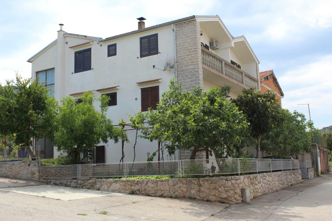 Apartman More Σίμπενικ Εξωτερικό φωτογραφία
